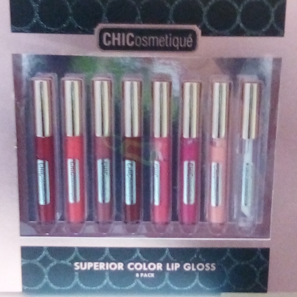 Clinique 8ct Lipgloss - Picture 3 of 3